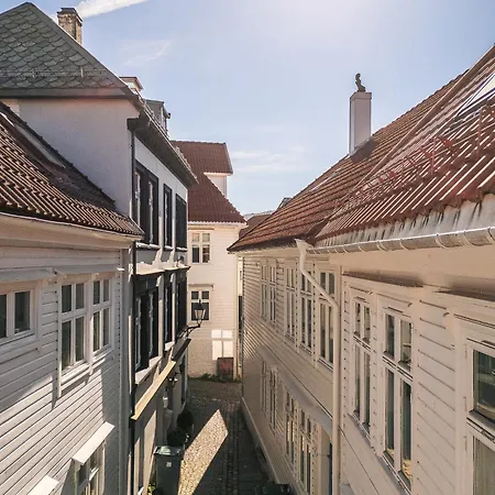 Dinbnb L 300 To Bryggen L Style House Revamped 2023 *