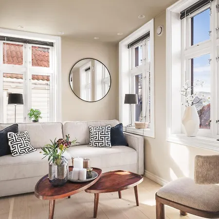 Apartment Dinbnb L 300 To Bryggen L Style House Revamped 2023 Bergen